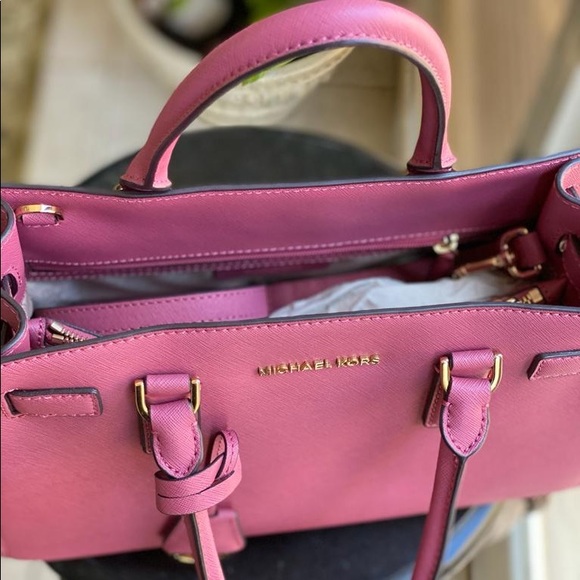 Authentic Michael Kors pink bag - Picture 2 of 6